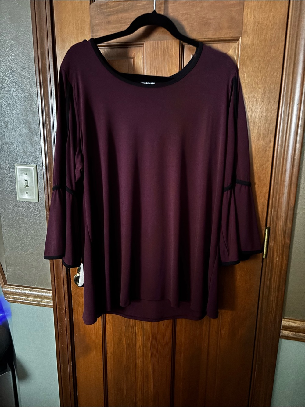 Avenue Scoop Neck Bell Sleeve Tunic - Wine with Black Trim